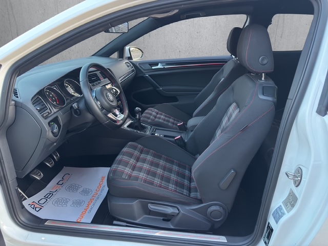 WVWZZZAUZFW158891_01_converted (13)