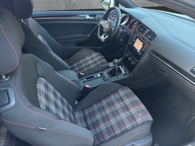 WVWZZZAUZFW158891_01_converted (18)