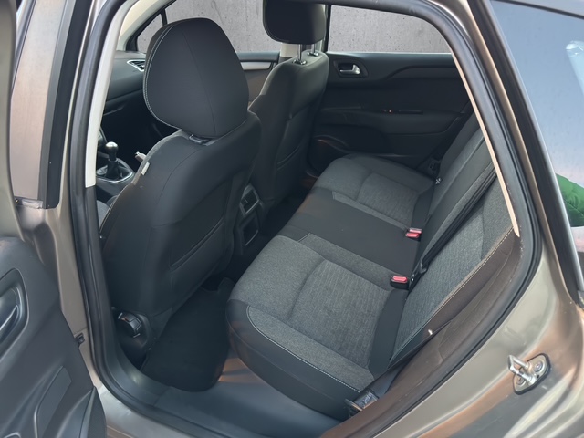 AUT0M0B1LES0TR0FN_01_converted (11)